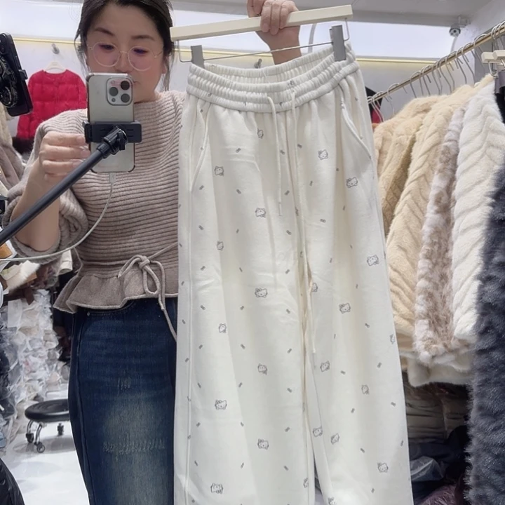 这个是糯米裤，90斤穿到140斤