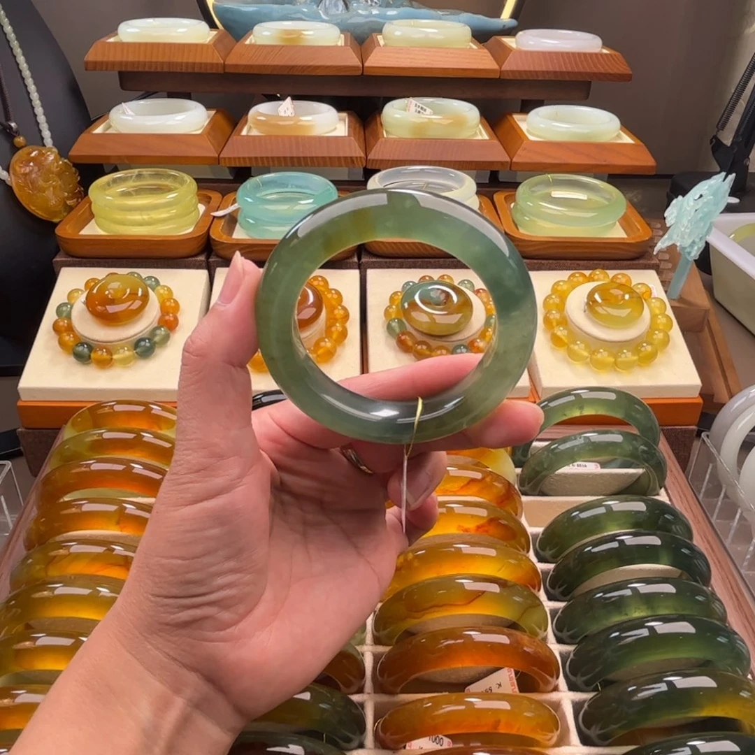 未镶嵌蛇纹石玉手镯56