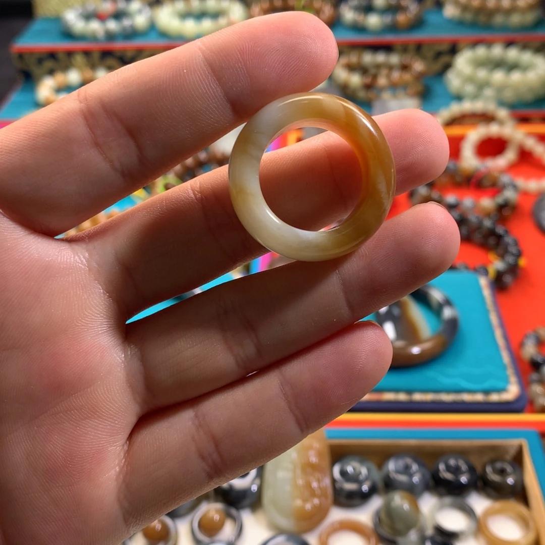 未镶嵌手链和田玉（糖玉）