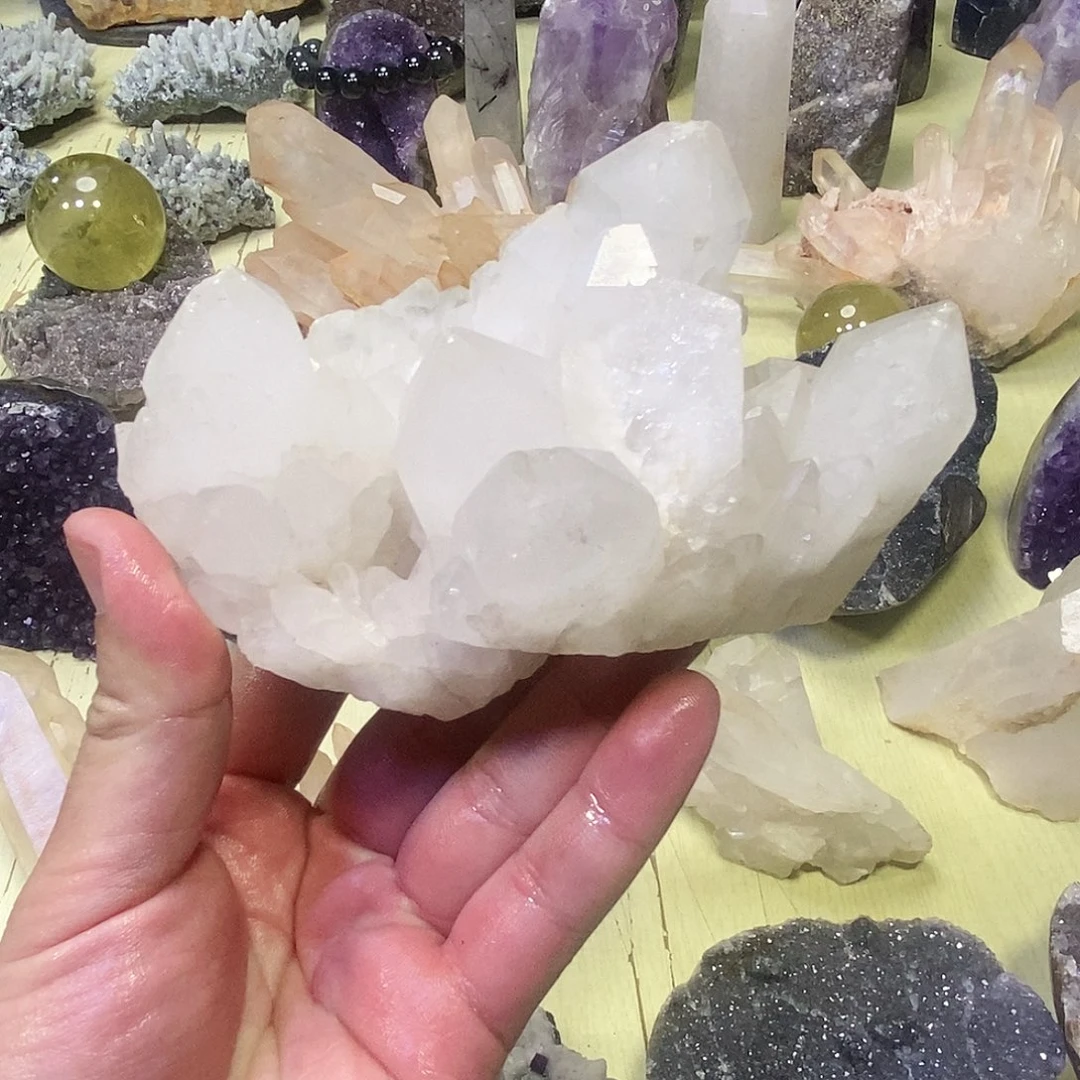 未镶嵌珠宝半成品水晶z**颖