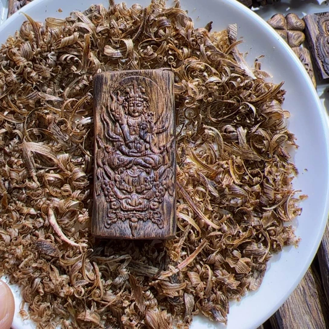 沉香沉香碎屑白棋文殊兔7.6克