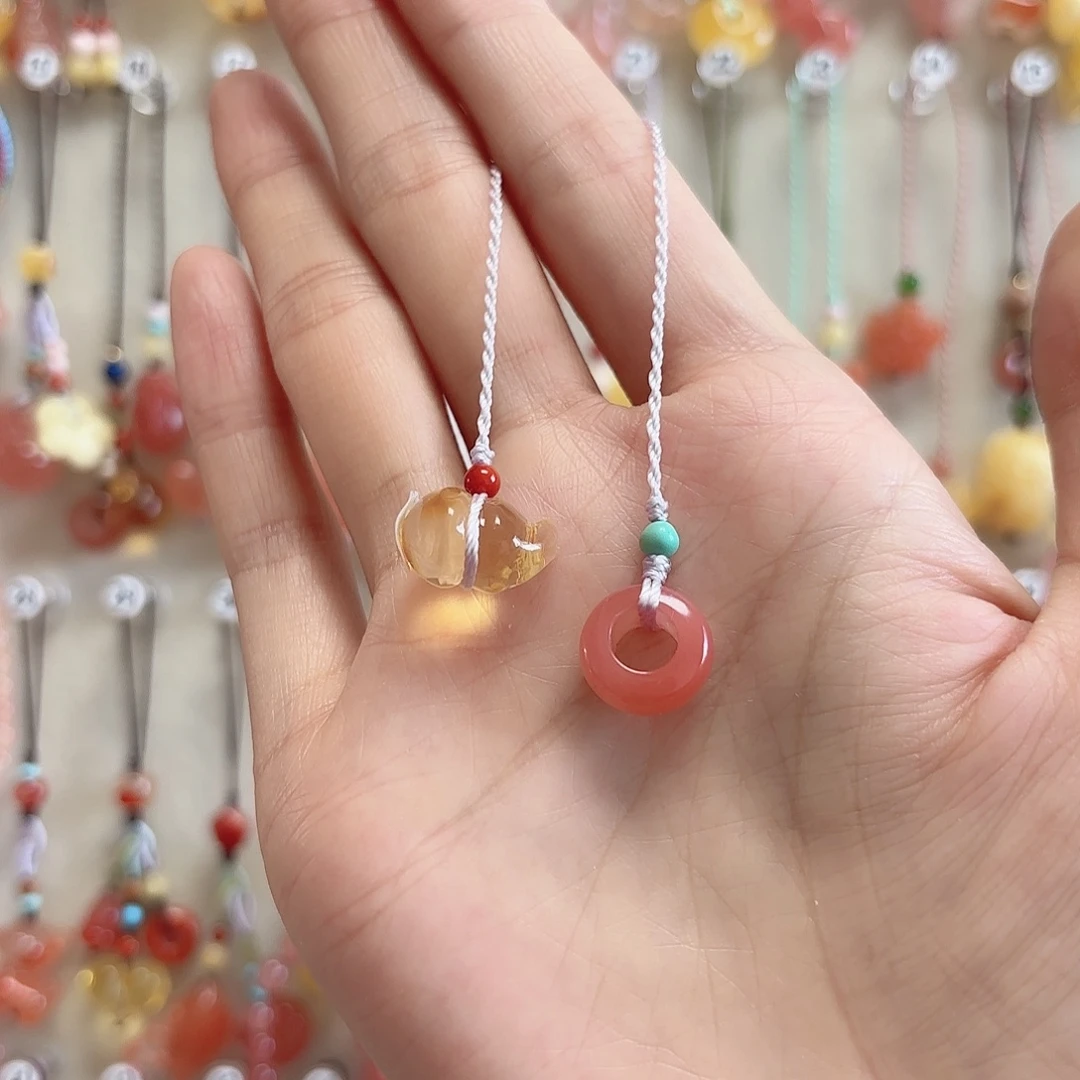 南红玛瑙未镶嵌吊坠(赠链)