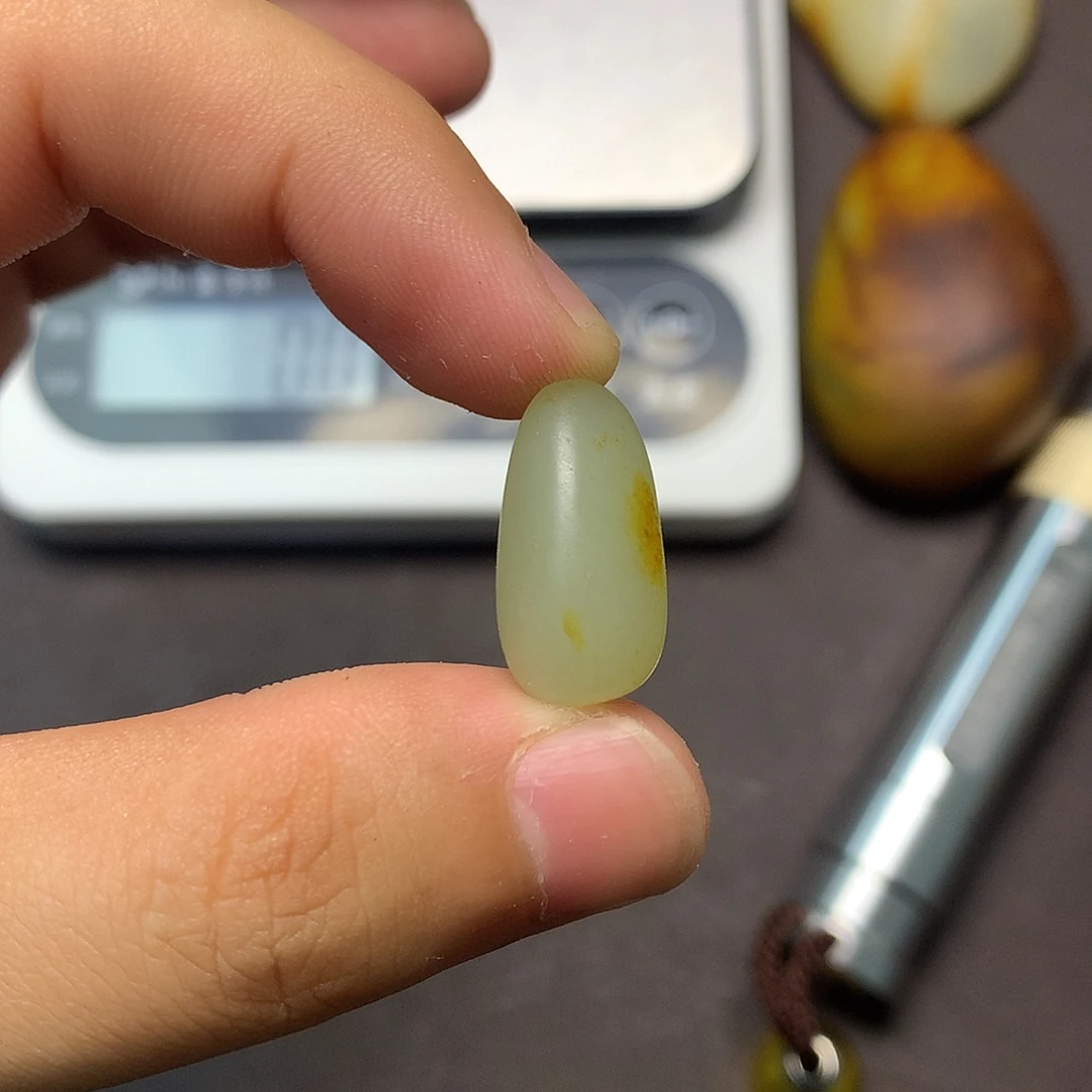 和田玉（糖玉）未镶嵌挂件