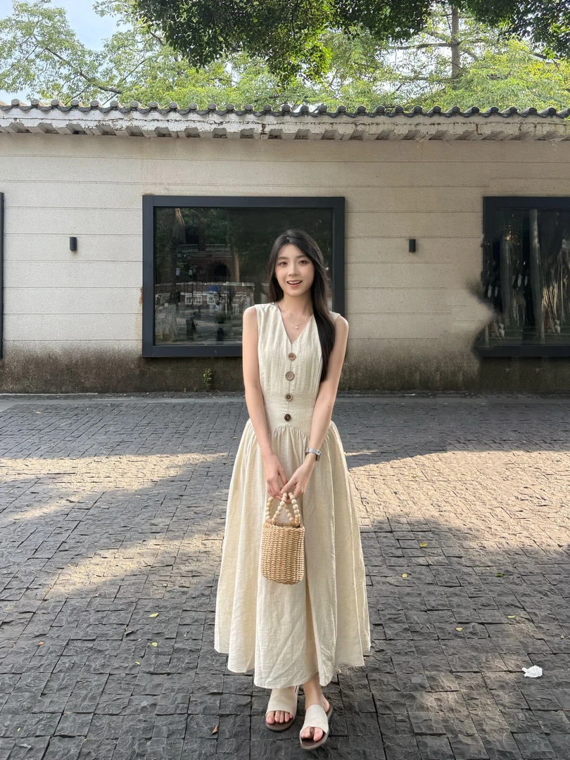 老钱风无袖马甲气质连衣裙2025夏季新款设计感小众法式裙女