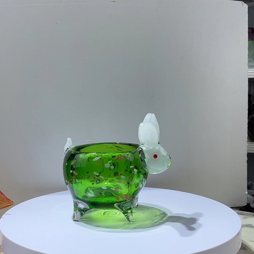 琉璃兔子果碗……………………
