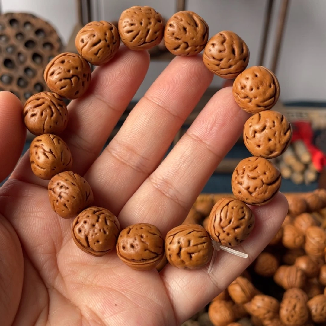 一***华桃枭手串卡12➕抛光一串