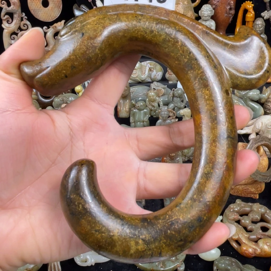 蛇纹石玉未镶嵌挂件