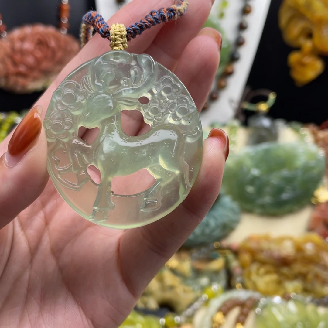 未镶嵌蛇纹石玉颈饰