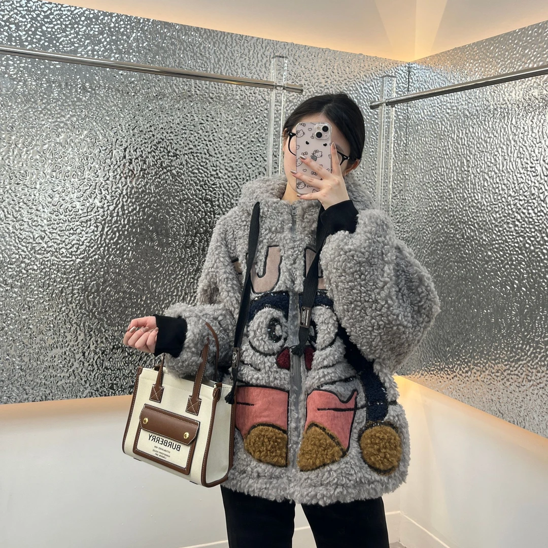 【叮当猫】新款重工百搭甜美可爱时尚叮当猫羊羔毛外套.Y697