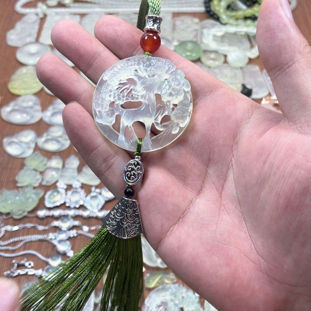 彼***岸未镶嵌蛇纹石玉多样性随机发一