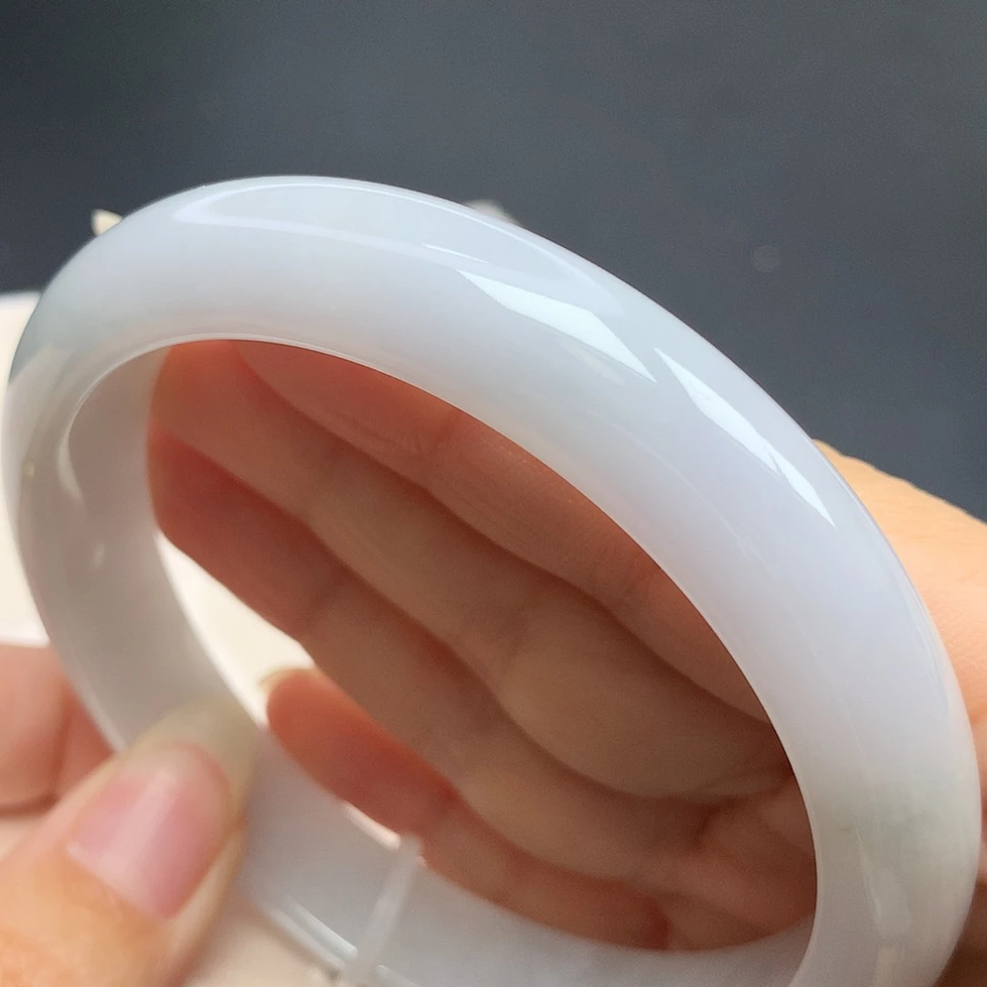 翡翠未镶嵌手镯64.7圈口