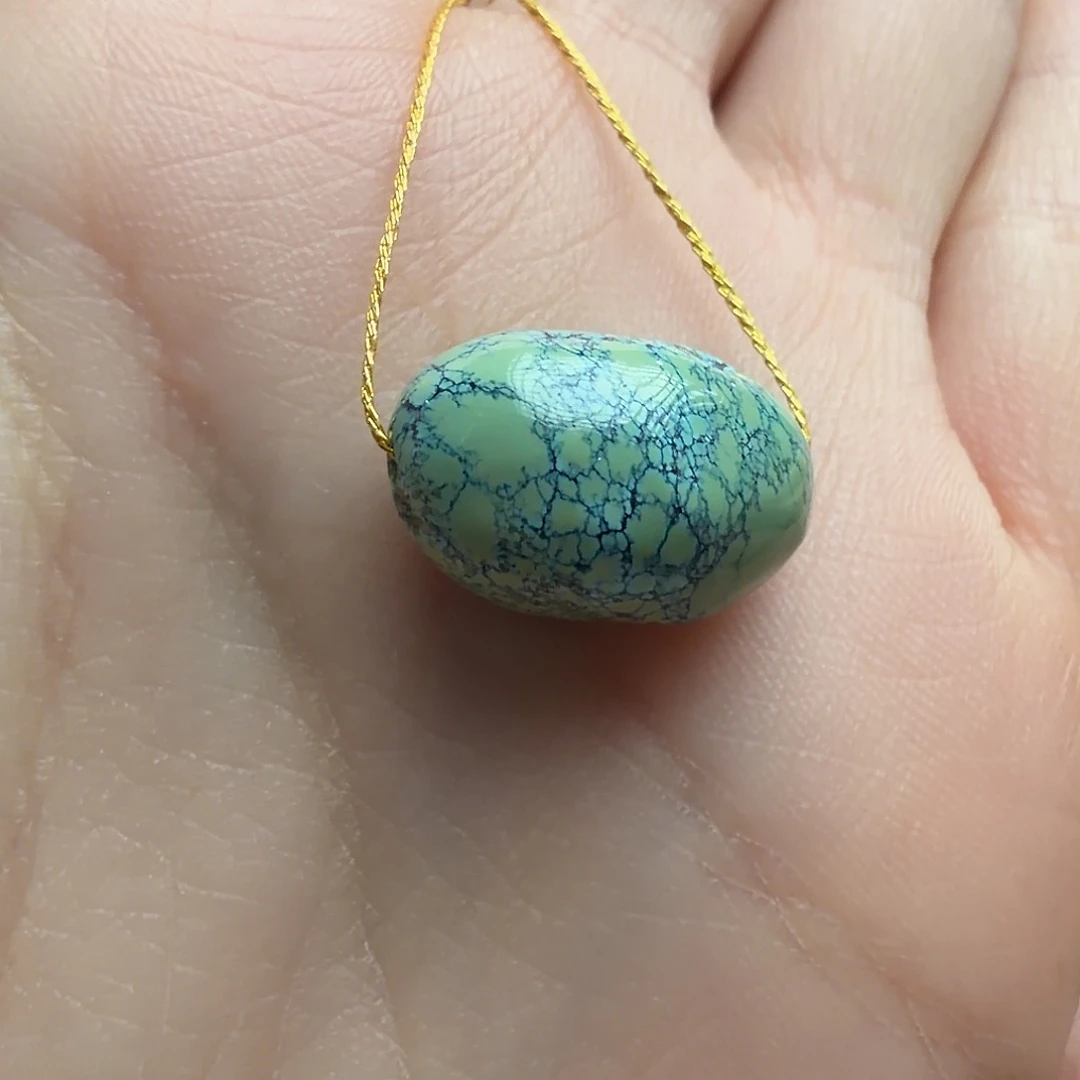 绿松石未镶嵌颈饰