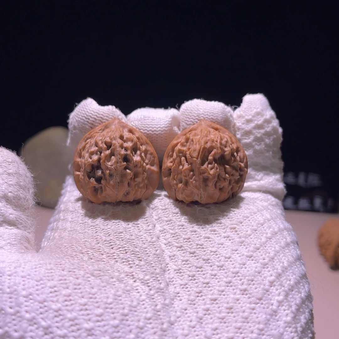 文玩核桃吊坠31野生闷油瓶