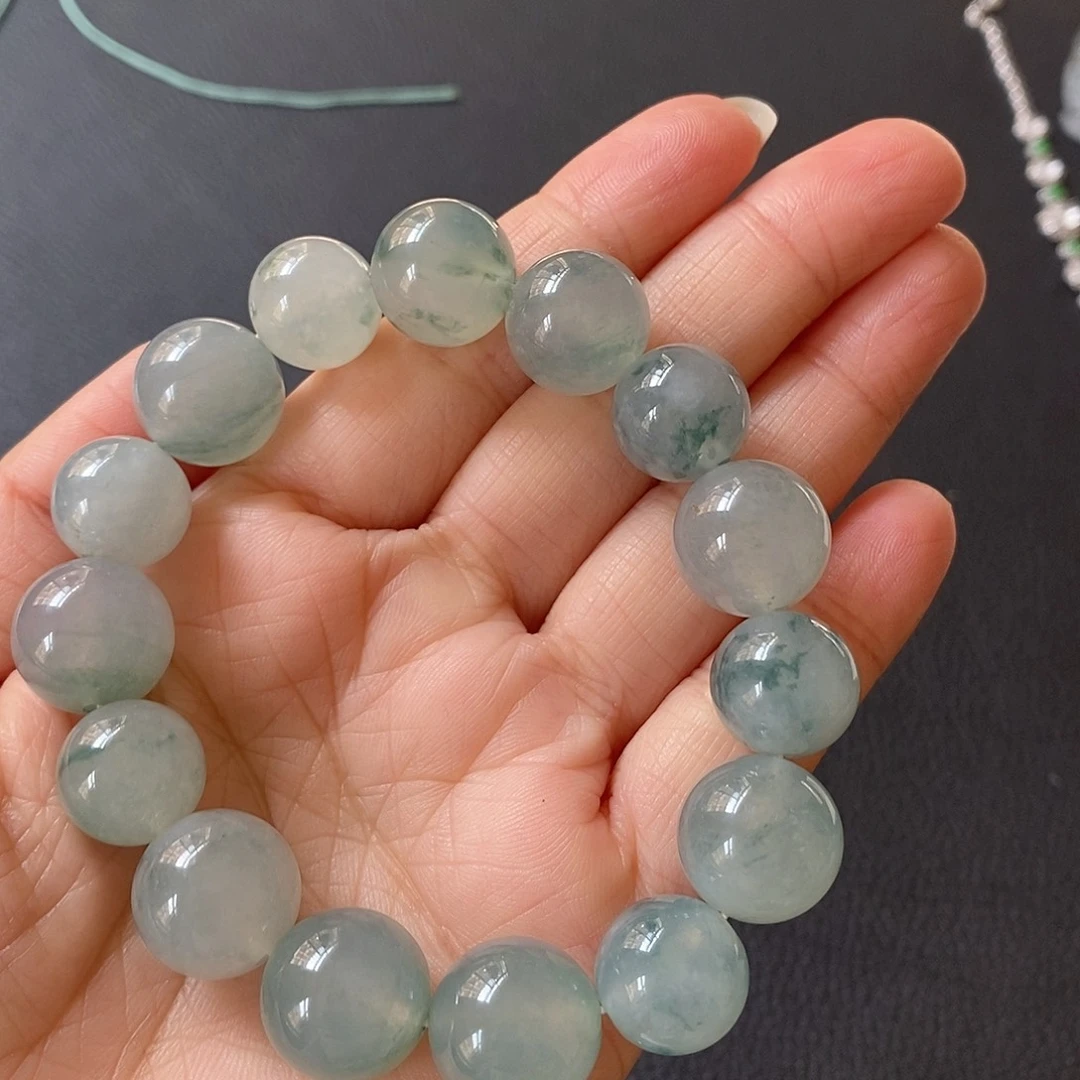 翡翠颈饰未镶嵌飘花手串13～14mm