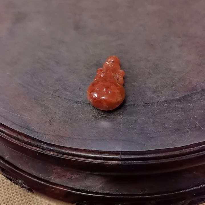 佳***特玛瑙/玉髓散珠精品玛瑙散珠链接