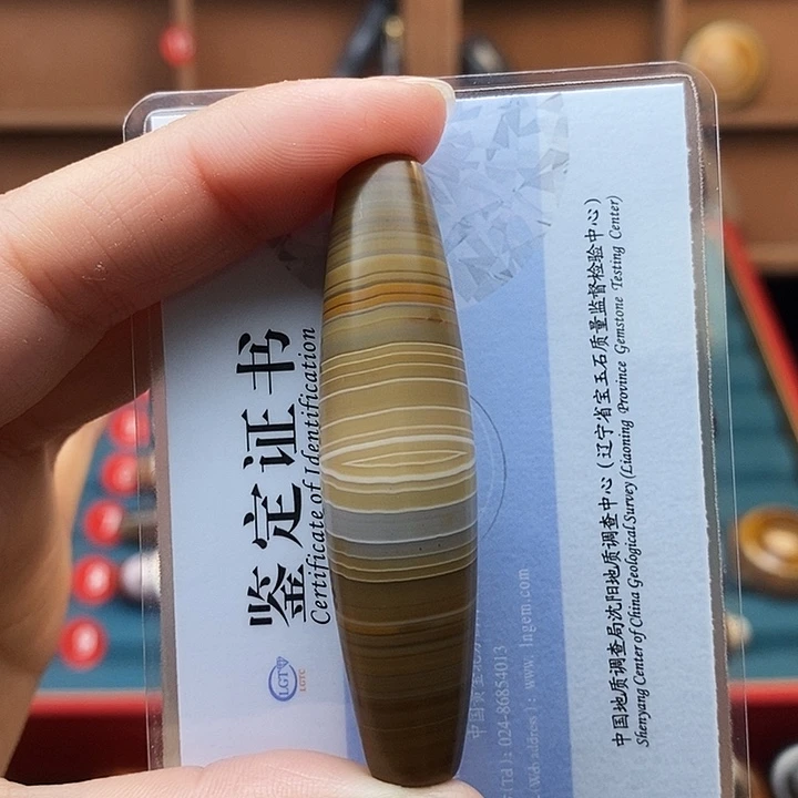 如***光玛瑙/玉髓未镶嵌颈饰