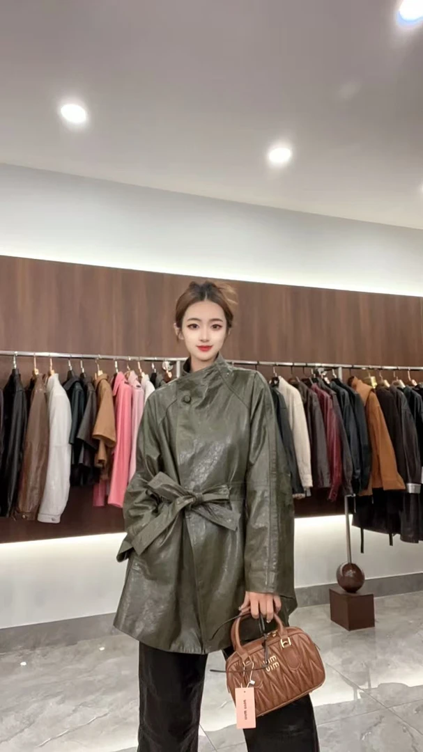 {潮野-Cyer}2025新款皮衣上新网红千金风绵羊皮-GG-9902