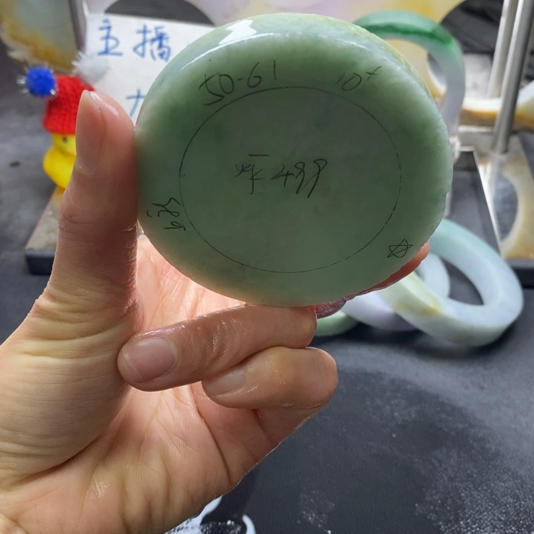 定制翡翠正未镶嵌