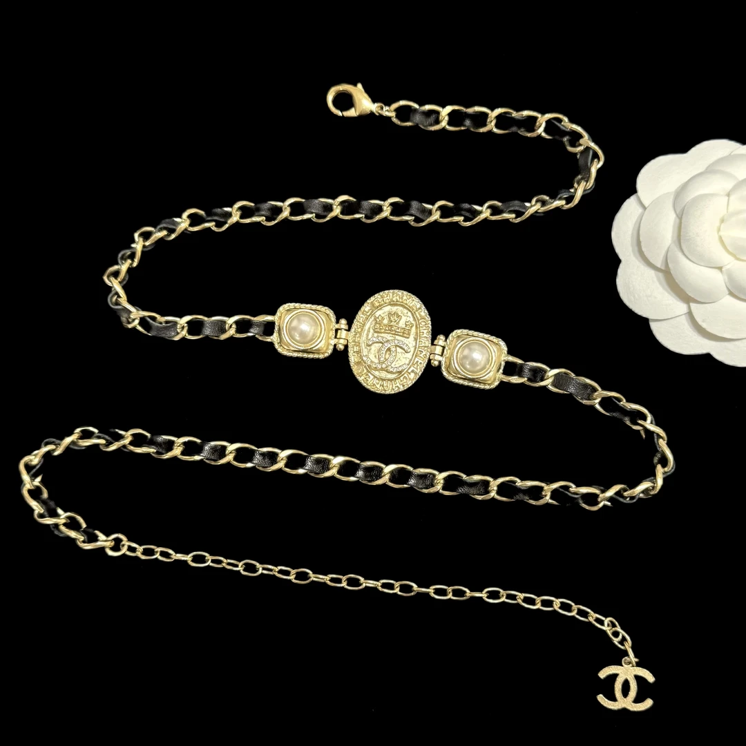 95新 Chanel/香奈儿 Chanel21A黑金皮穿链盾牌腰链 89715709