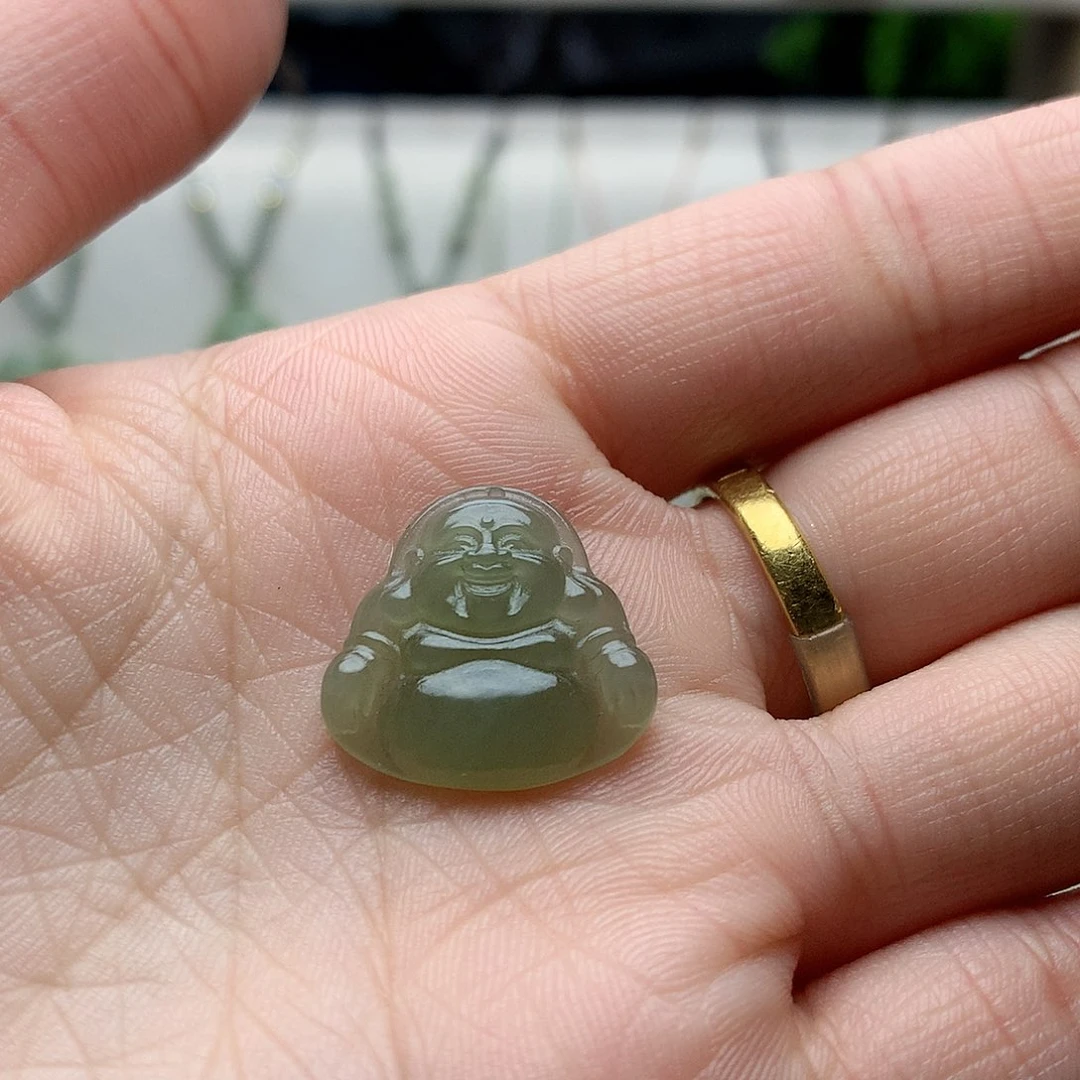 和田玉颈饰未镶嵌往****生