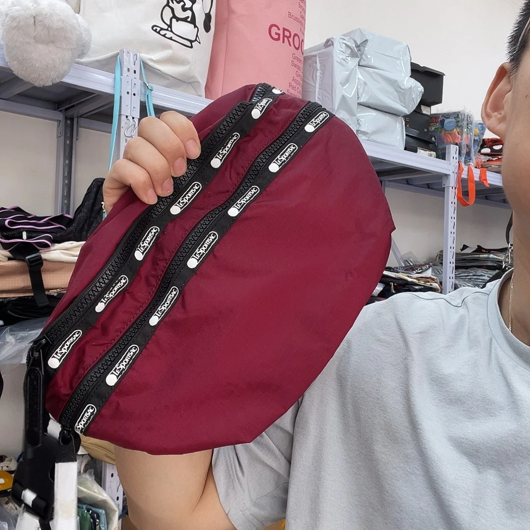 PU化妆包等产品和产品