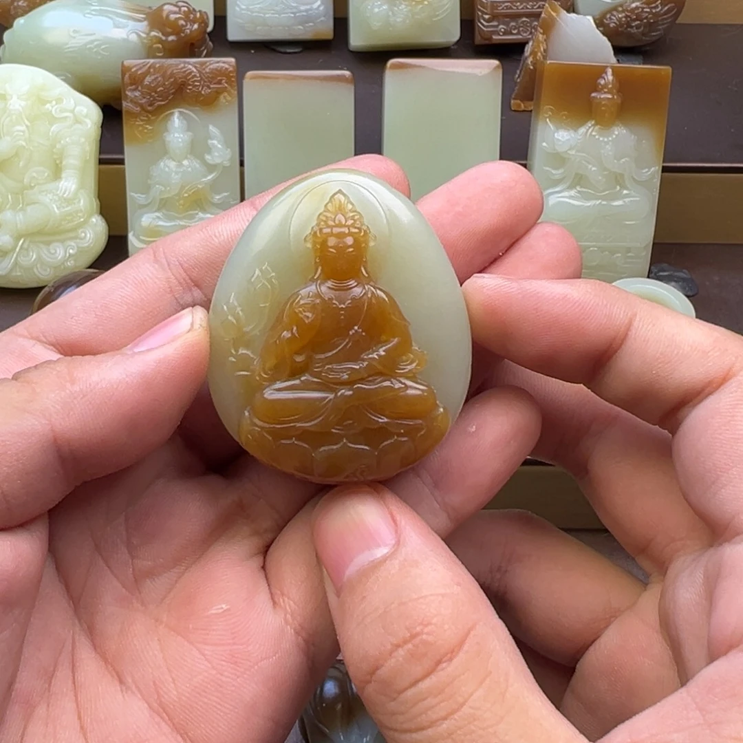 西***道和田玉（糖玉）未镶嵌颈饰