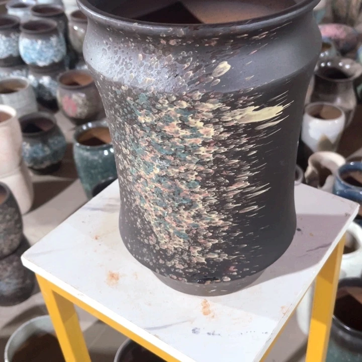 花盆紫砂口径20高度31一只小瑕疵