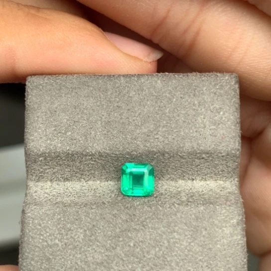 裸石祖母绿天然祖母绿裸石0.68ct