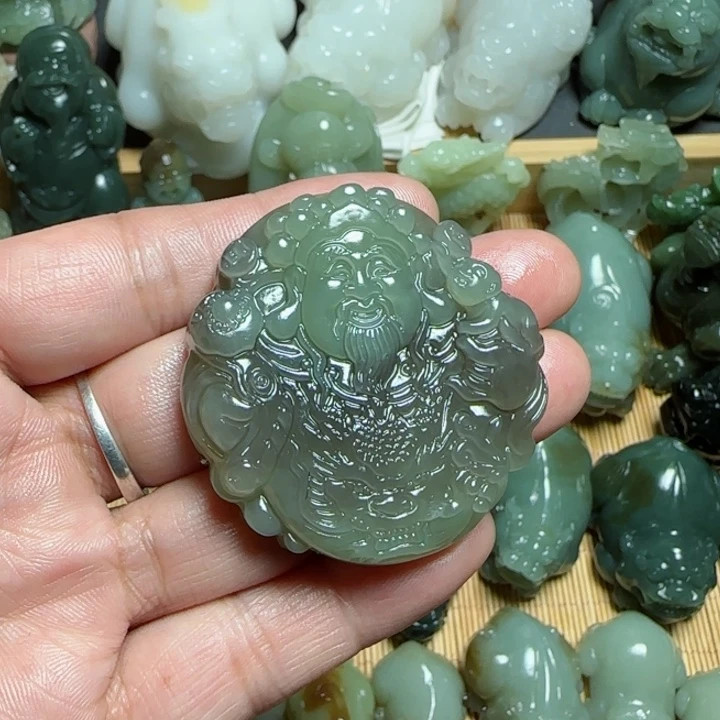 和田玉挂件未镶嵌