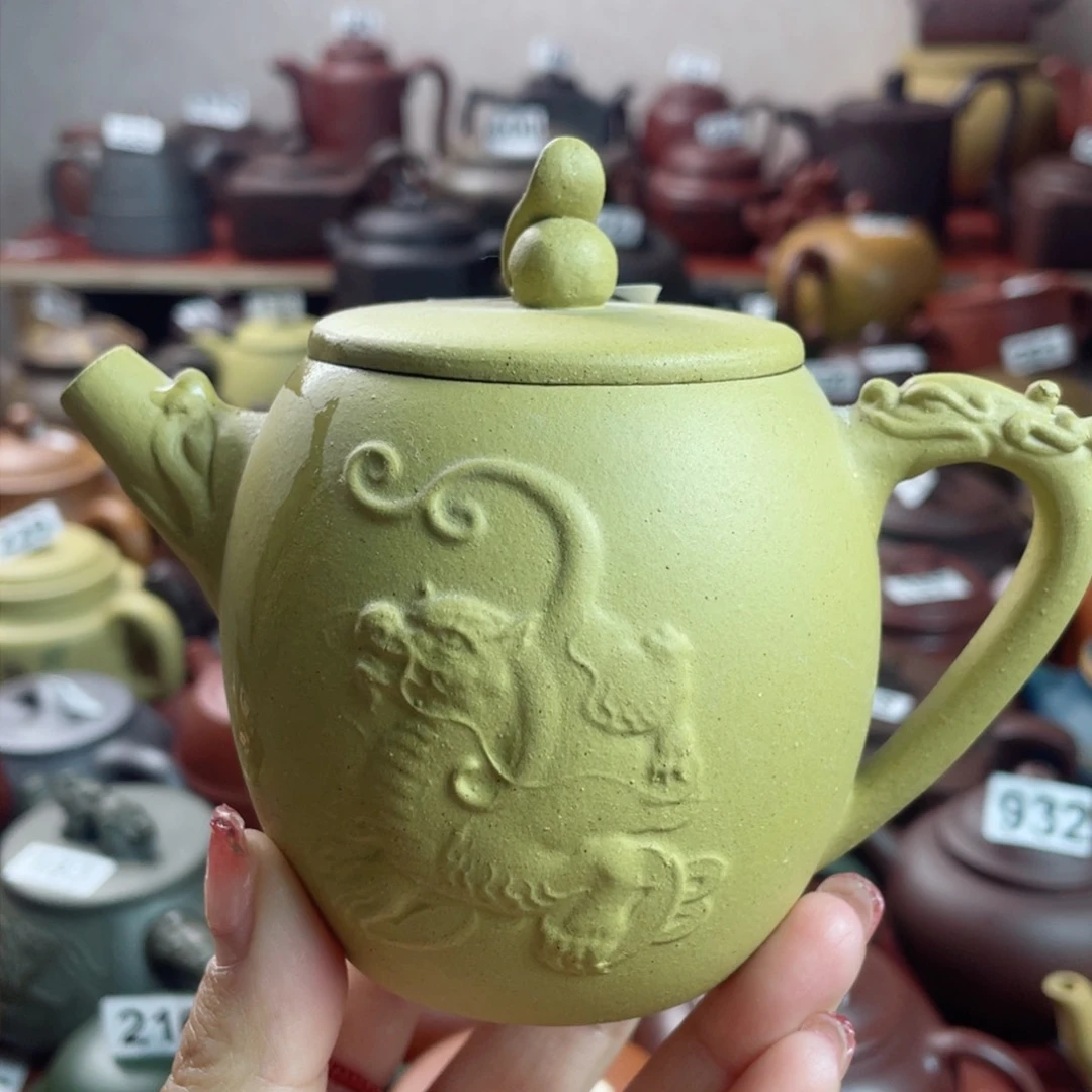 宜兴紫砂壶微瑕疵