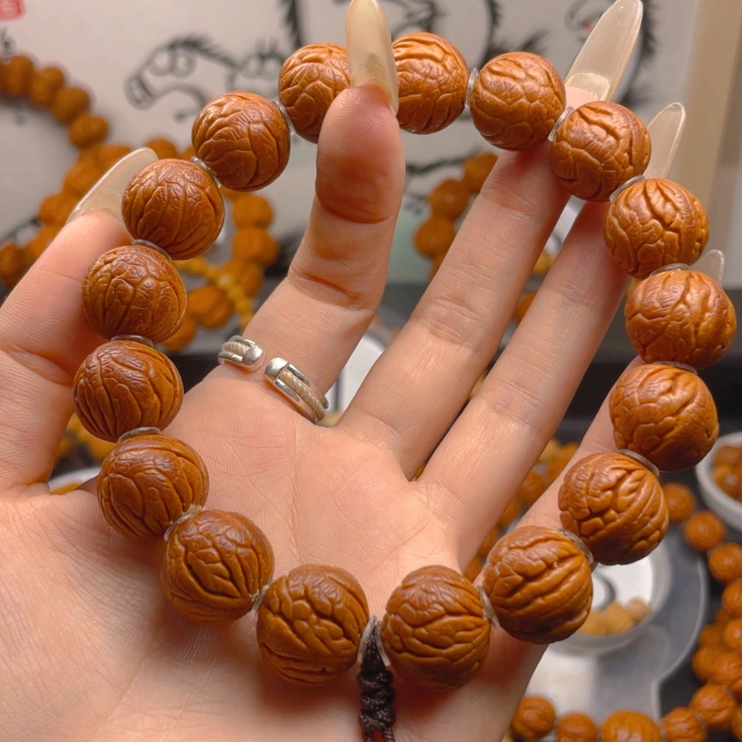 文玩核桃吊坠1.6666666666