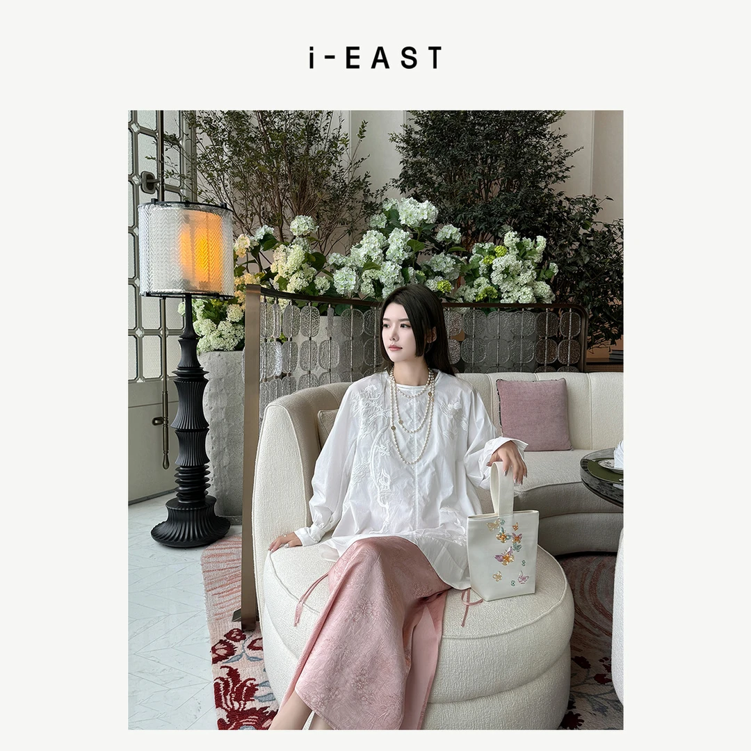 i-EAST 乘龙祥云~新中式重工刺绣衬衫上衣-4C T12272