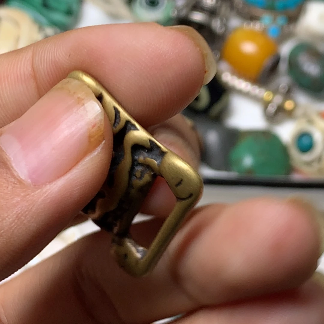 琉璃颈饰藏传小元素