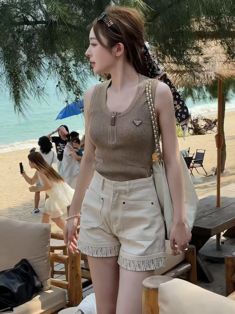无袖针织衫女2025夏季新款半拉链修身针织背心上衣女百搭休闲短裤