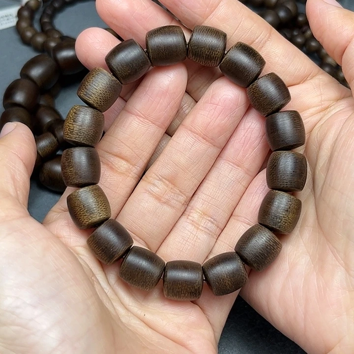 王***拓沉香沉香碎屑白棋玉化1.2