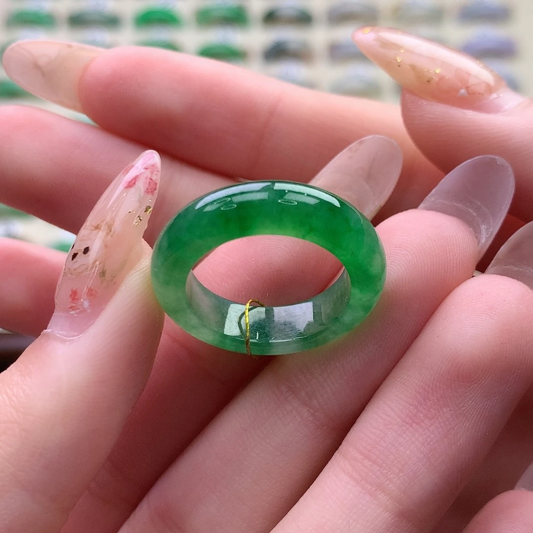 翡翠未镶嵌戒指港14