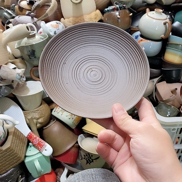 瓷片荷花的一种色彩和颜色