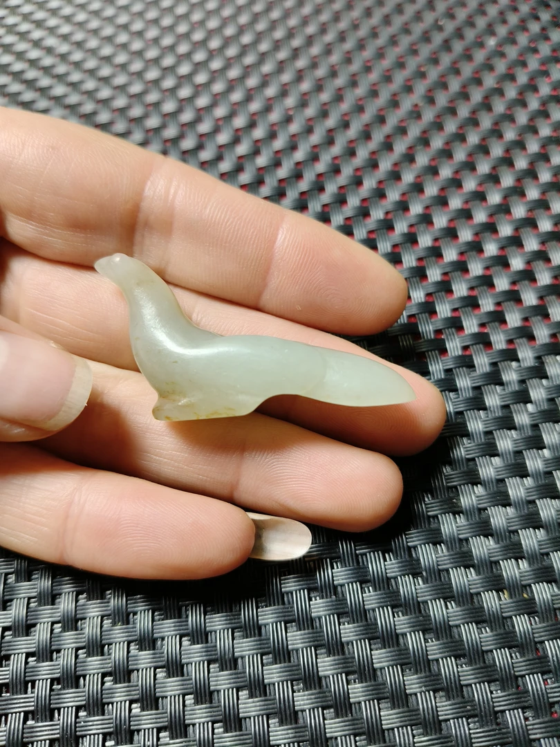 新疆和田玉白玉挂件