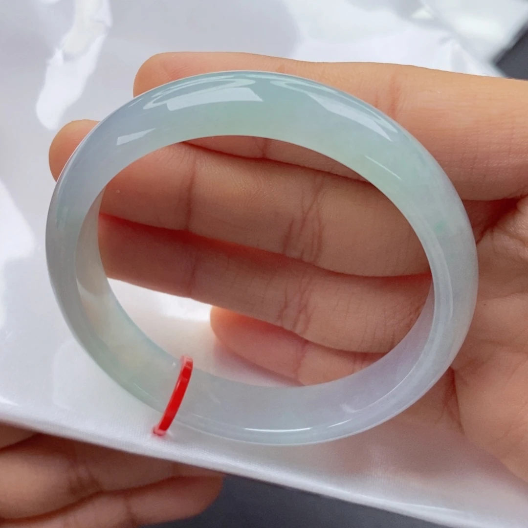 翡翠未镶嵌手镯52.8正圈