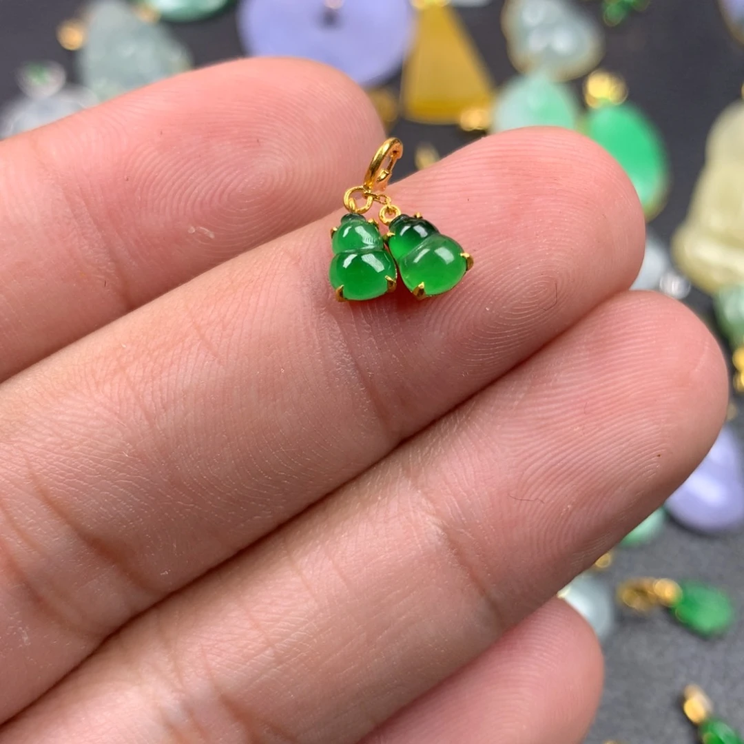 【闪购商品】颈饰18K金镶嵌翡翠翡翠