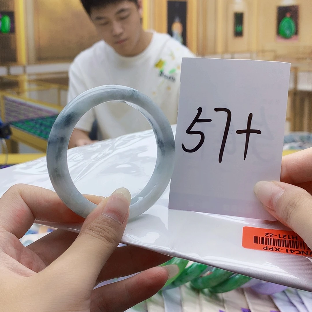 翡翠手镯未镶嵌99999……