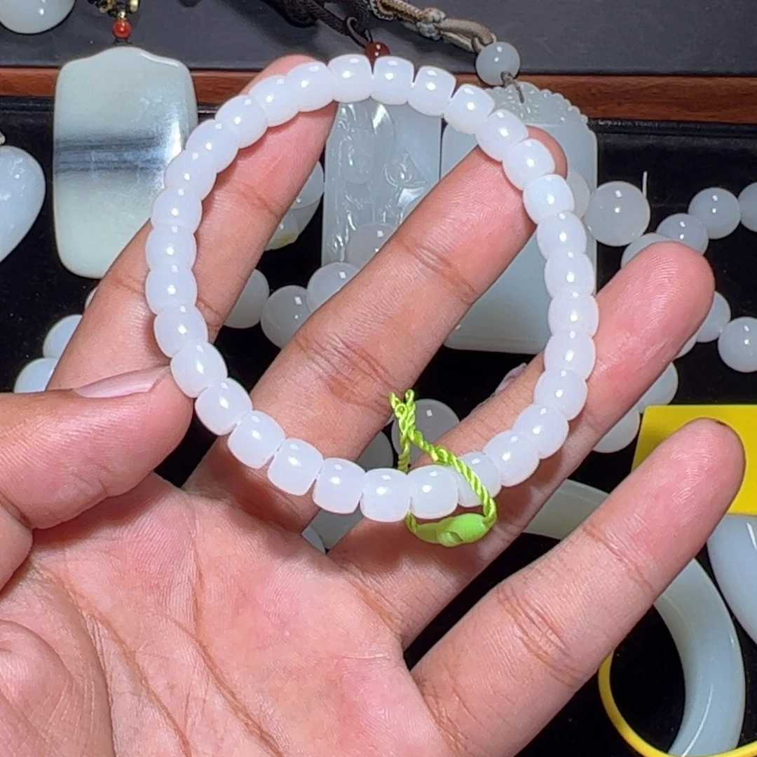 ****H和田玉未镶嵌手链