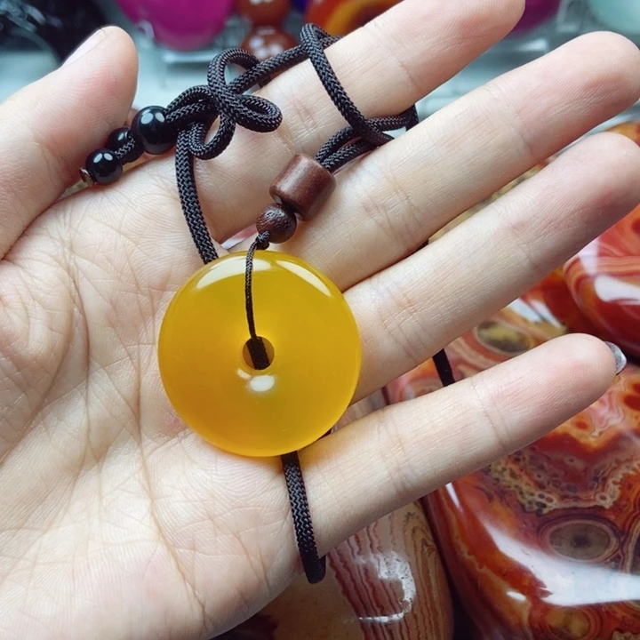 一***人玛瑙/玉髓未镶嵌珠宝奇石