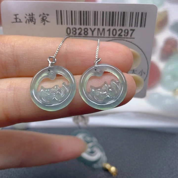 吊坠(不含链)未镶嵌翡翠
