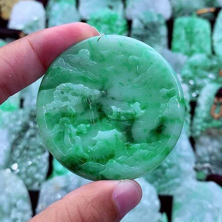 吊坠(不含链)未镶嵌翡翠