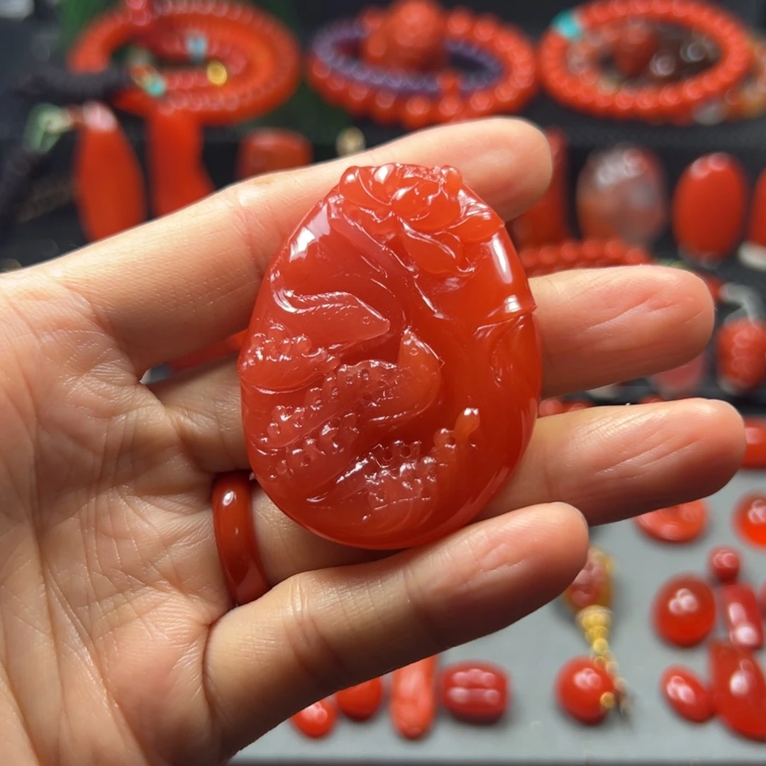 未镶嵌南红玛瑙珠宝奇石