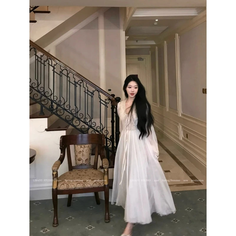 LIBAIYI在逃公主/秋夏纯欲清纯性感蕾丝拼接V领绑带连衣裙1137