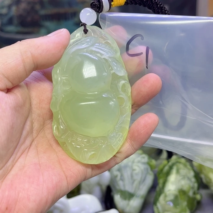 蛇纹石玉颈饰未镶嵌早***晨