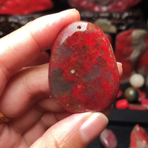 昌化鸡血石昌化鸡血石挂件