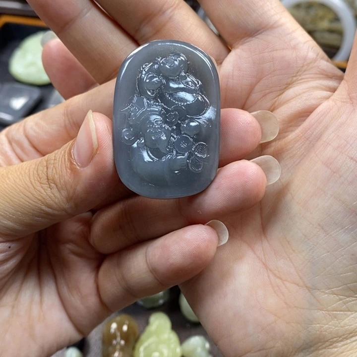 颈饰未镶嵌和田玉
